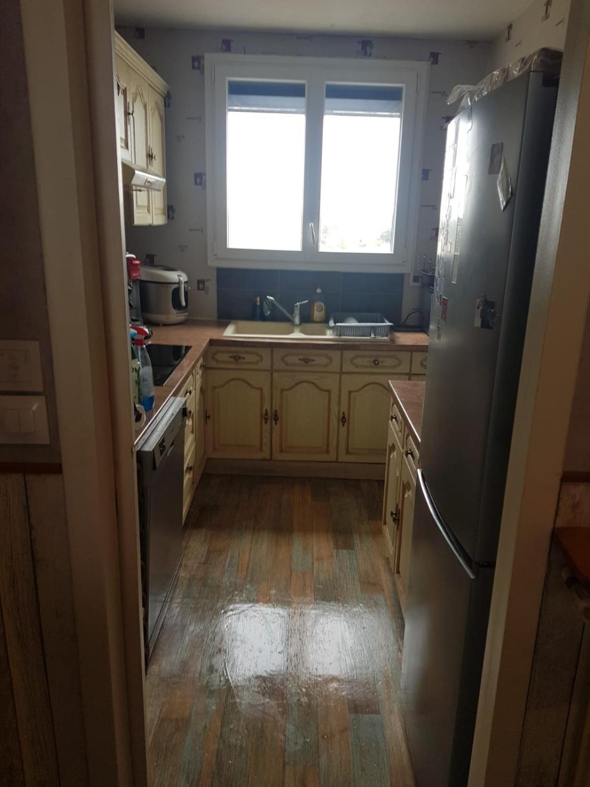 Chambre Neuve Dans Un Logement Partage A 10 Minute Du Circuit 24H Allonnes  Eksteriør billede